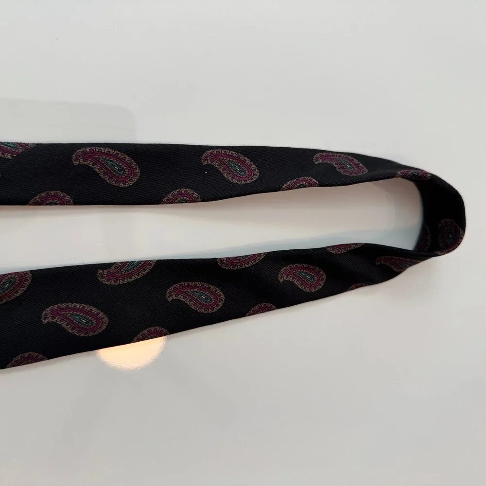 Robert Talbott Hand Sewn Classic Black‎ Paisley Silk Blend Necktie for Men